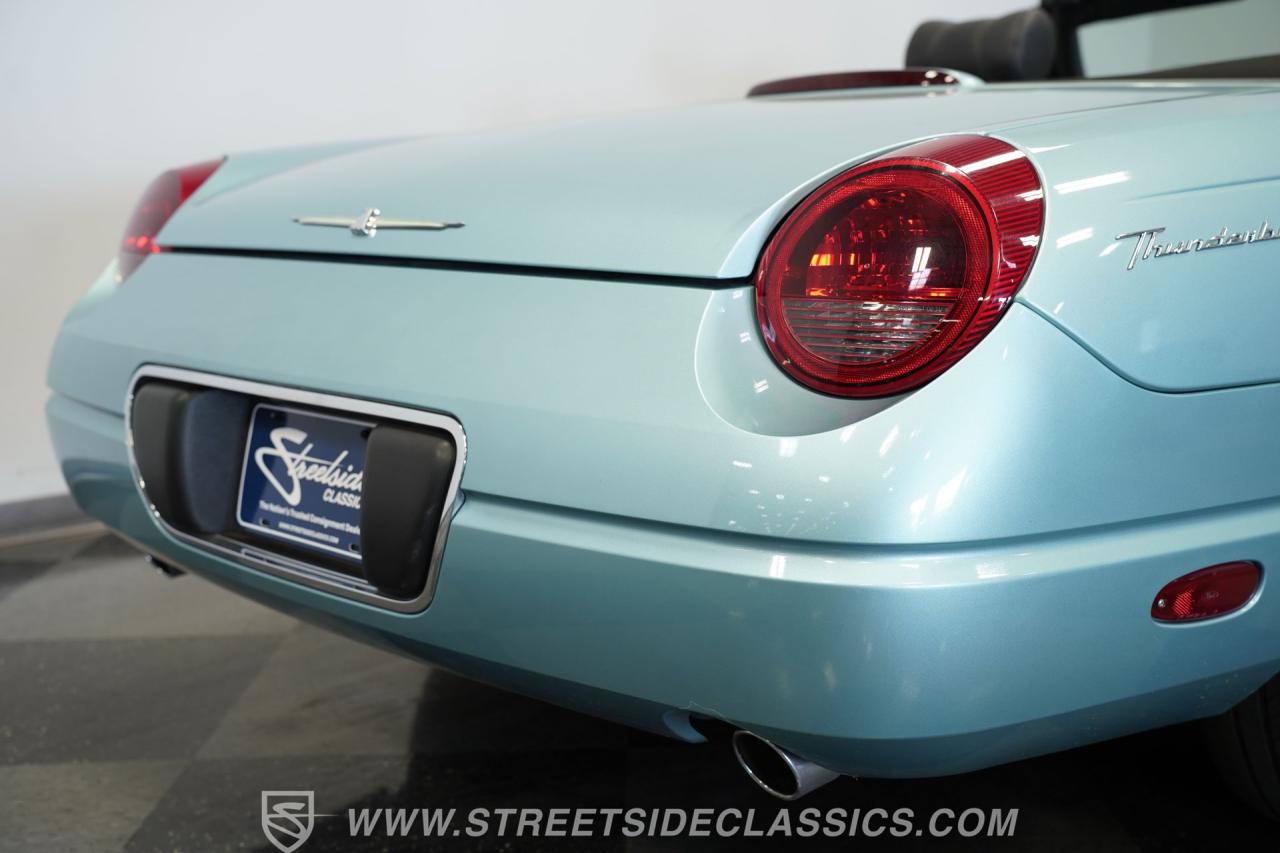 2002 Ford Thunderbird