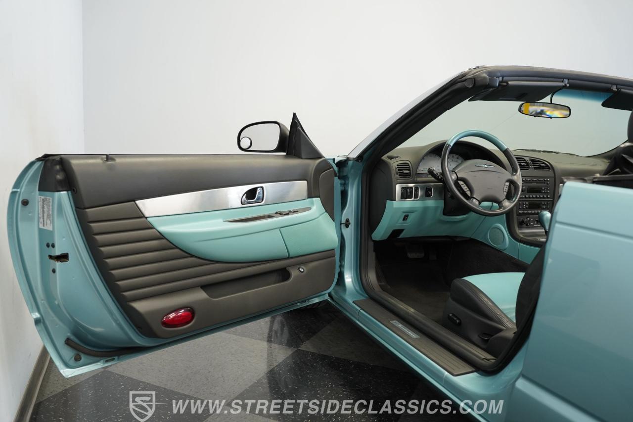 2002 Ford Thunderbird