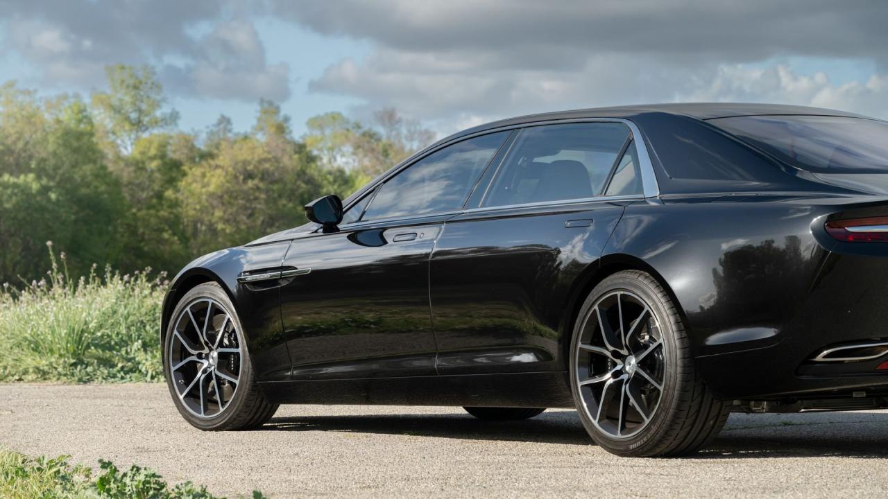 2017 Aston Martin Lagonda Taraf