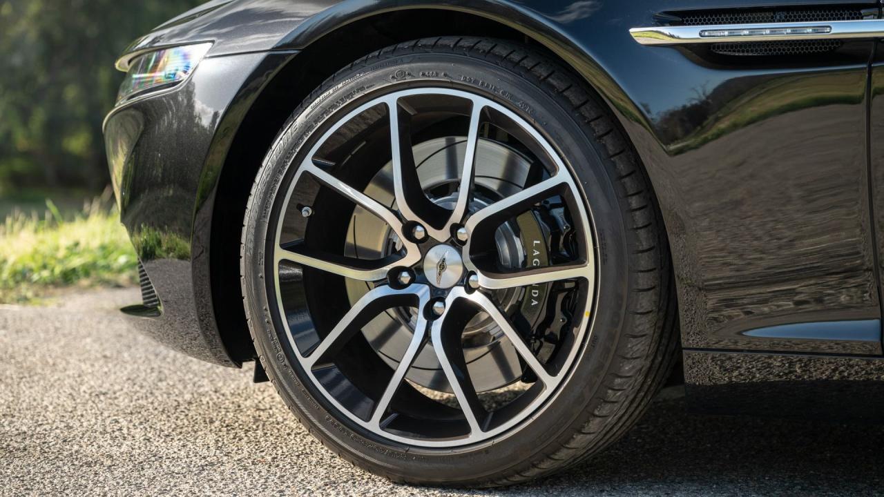 2017 Aston Martin Lagonda Taraf