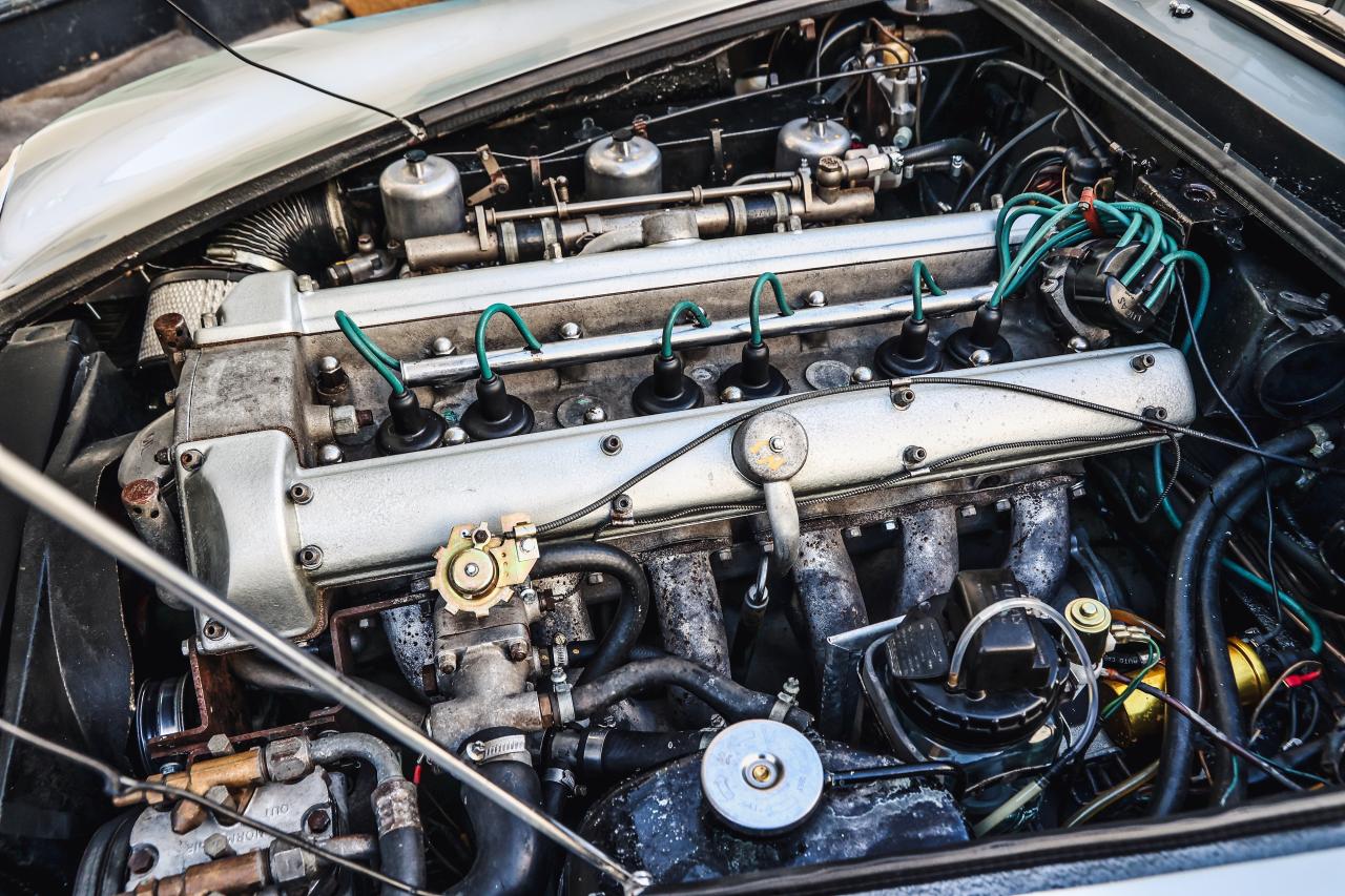 1966 Aston Martin DB6