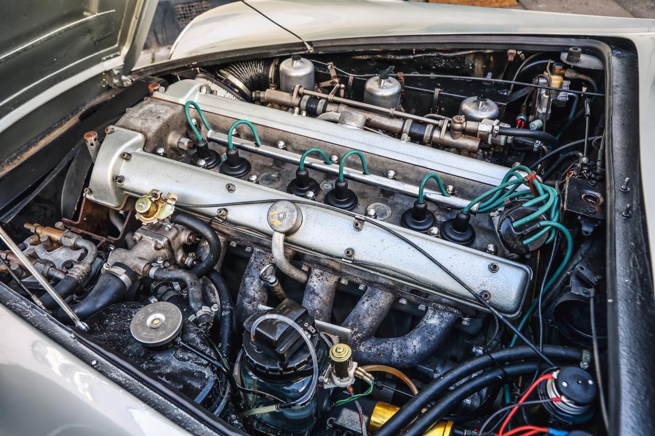 1966 Aston Martin DB6