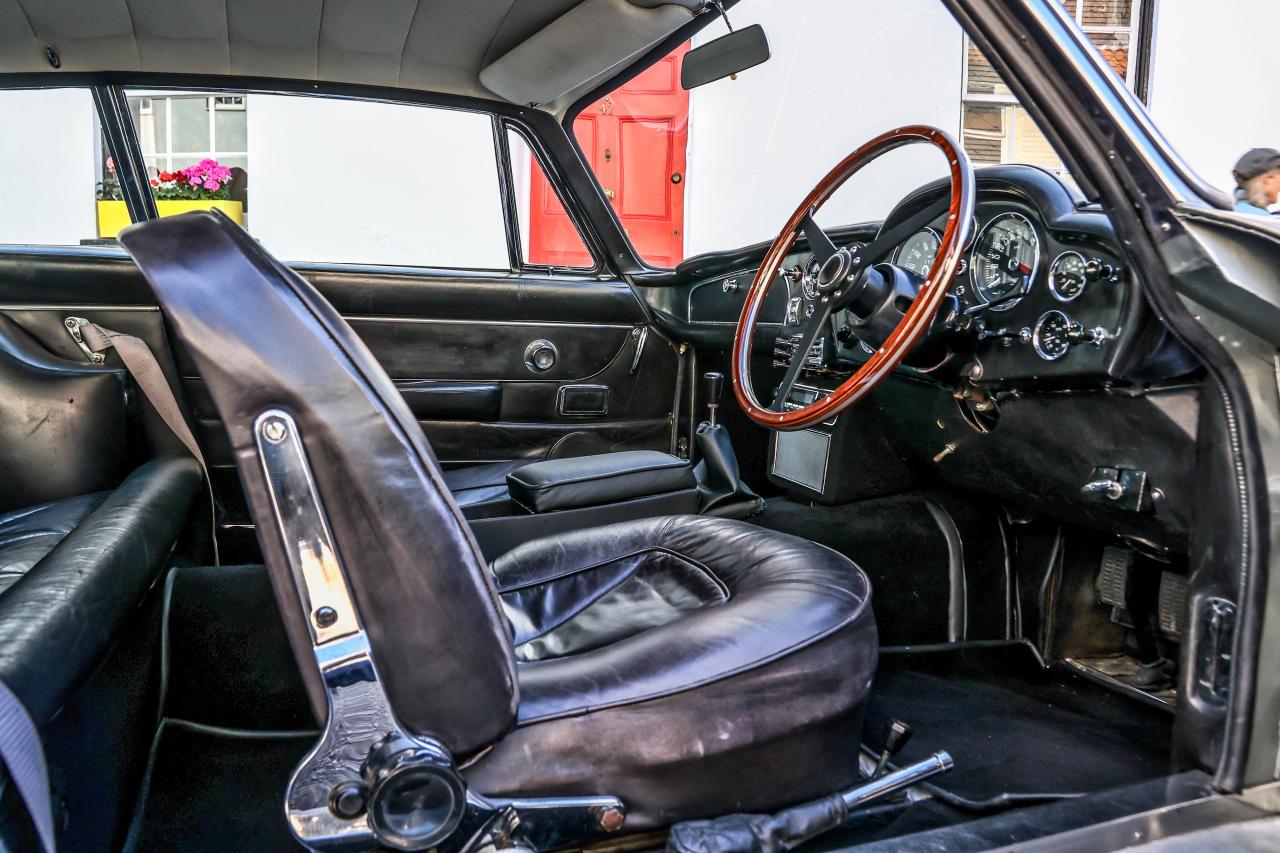 1966 Aston Martin DB6