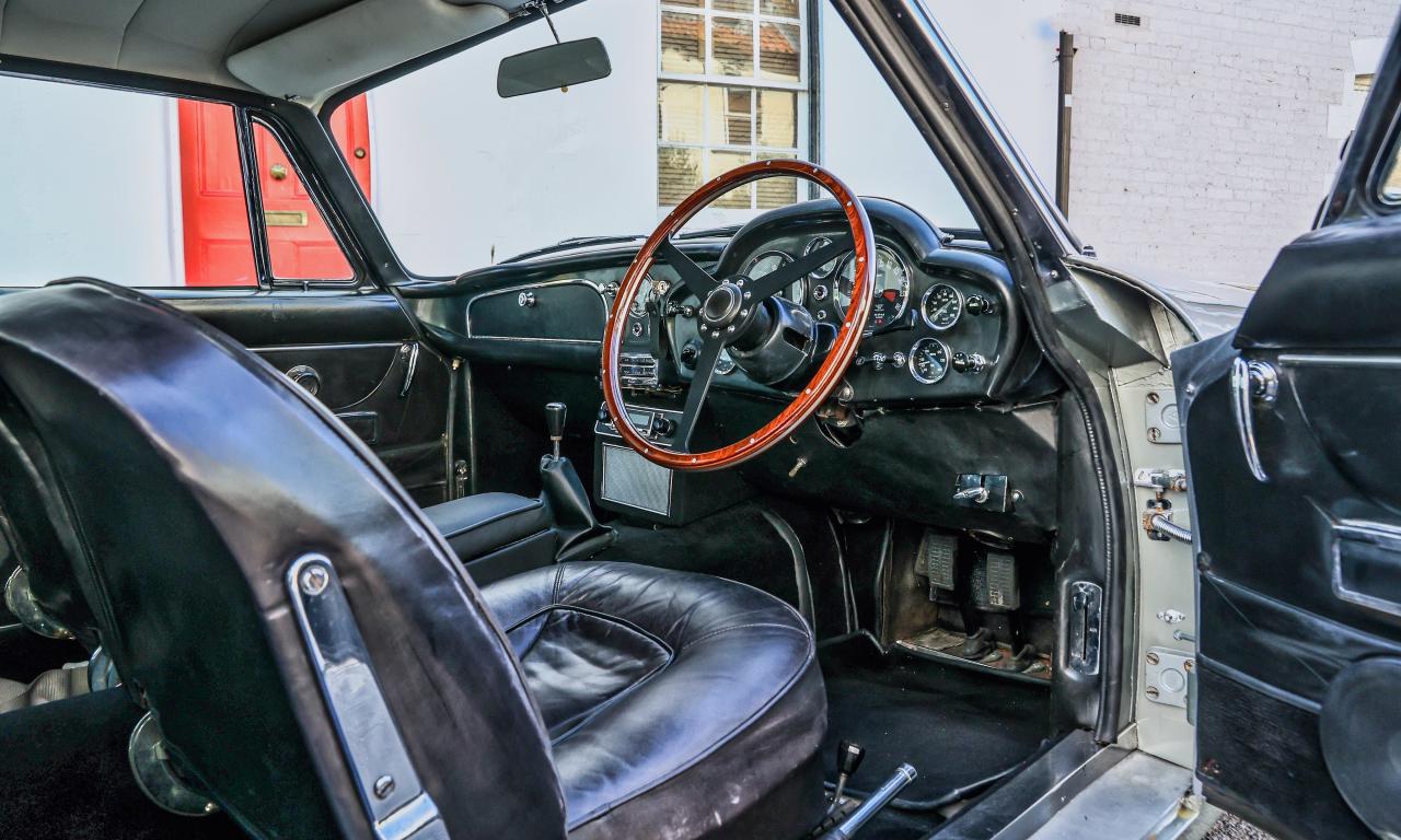 1966 Aston Martin DB6