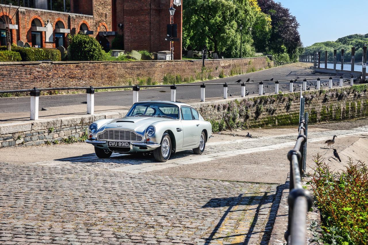 1966 Aston Martin DB6