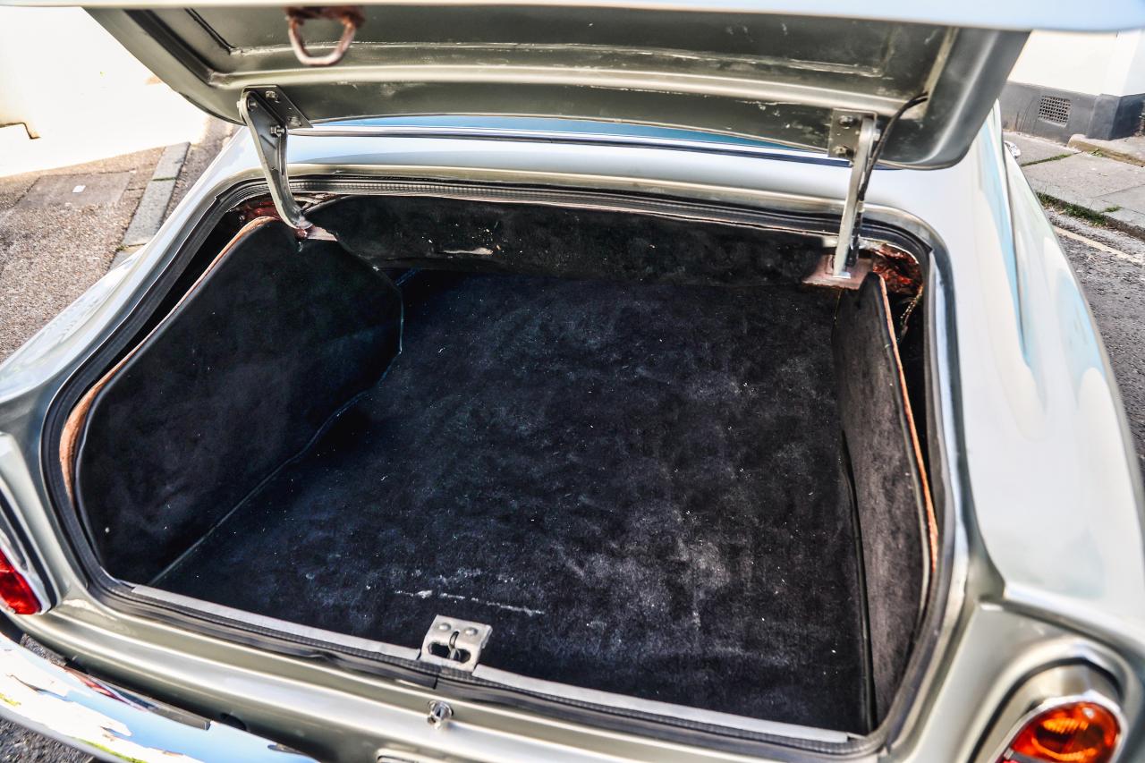 1966 Aston Martin DB6