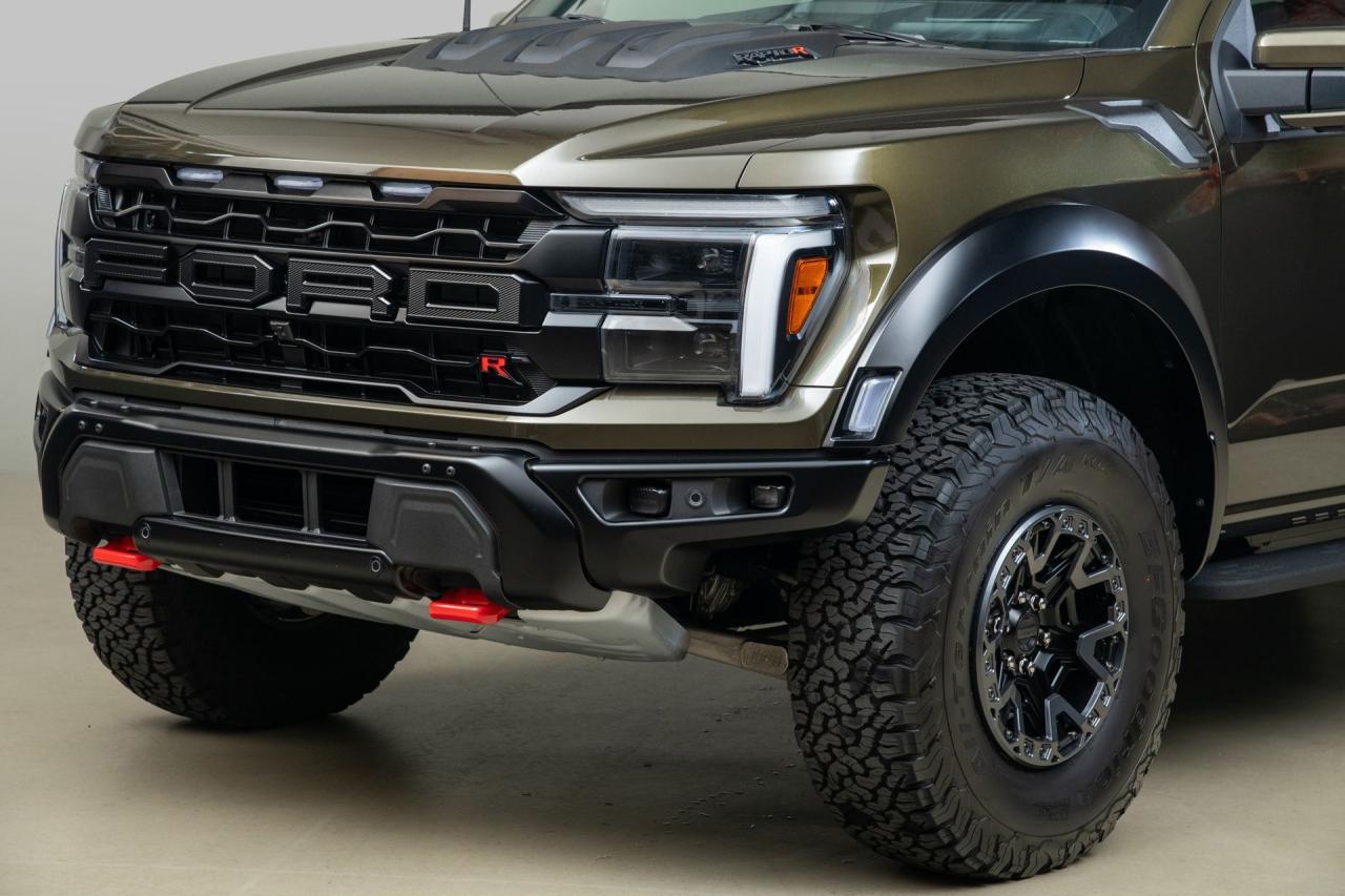 2025 Ford F-150 Raptor R
