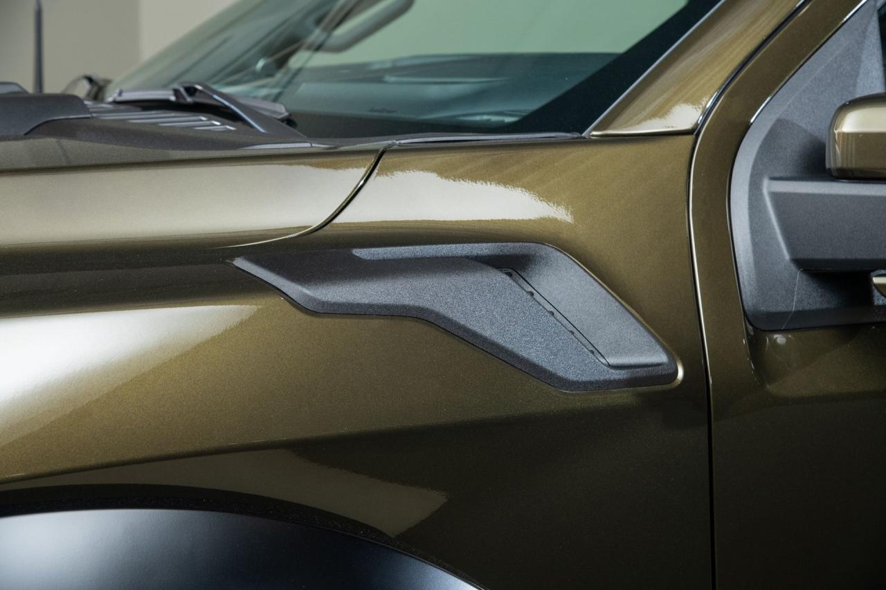 2025 Ford F-150 Raptor R