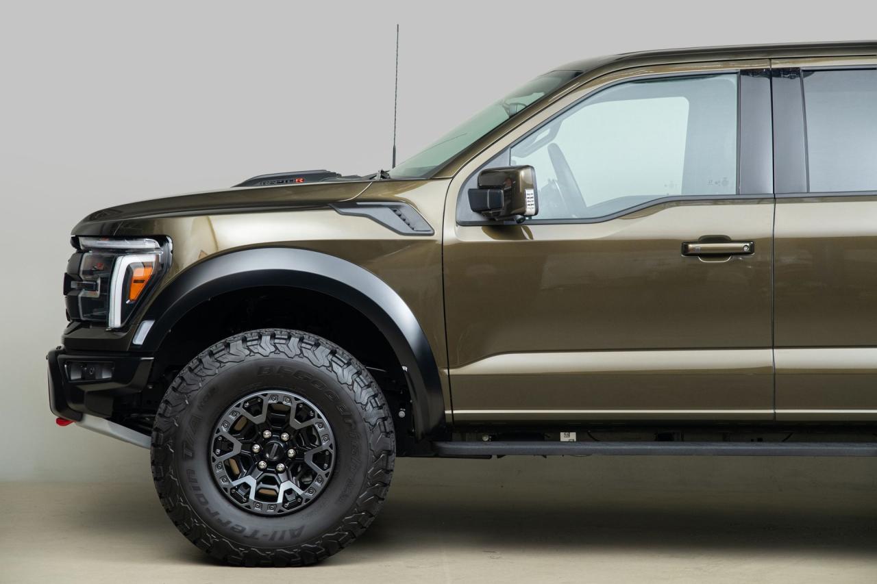 2025 Ford F-150 Raptor R