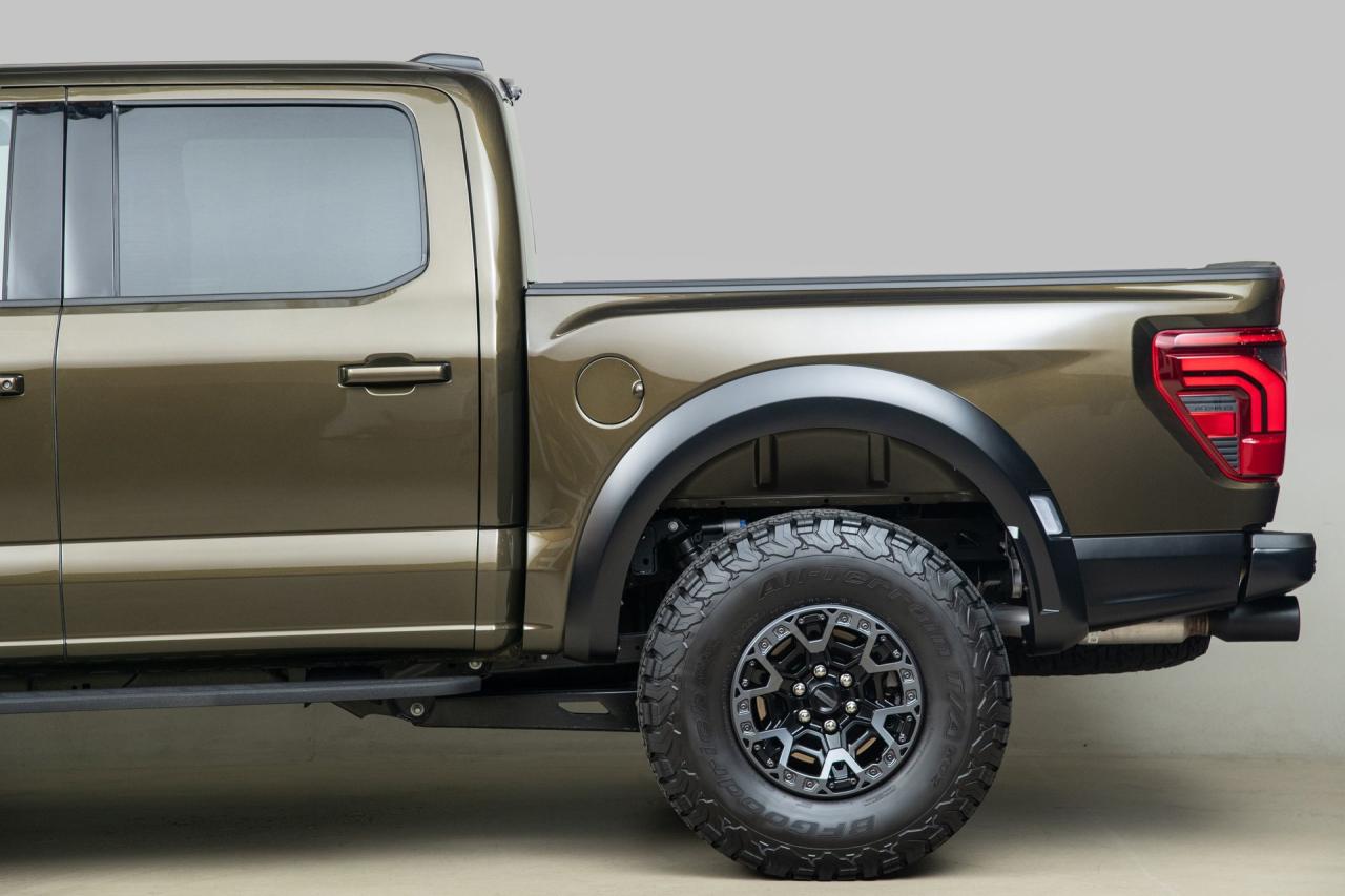 2025 Ford F-150 Raptor R