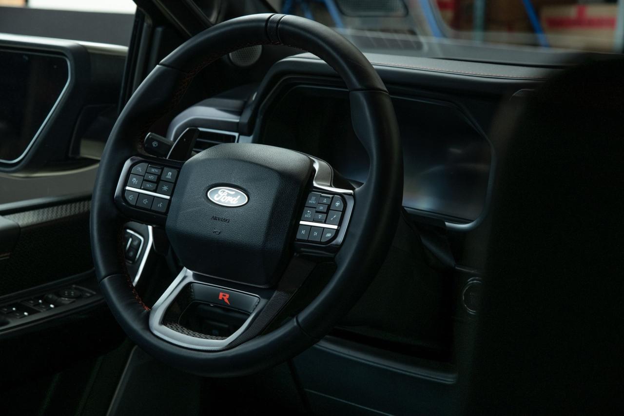 2025 Ford F-150 Raptor R