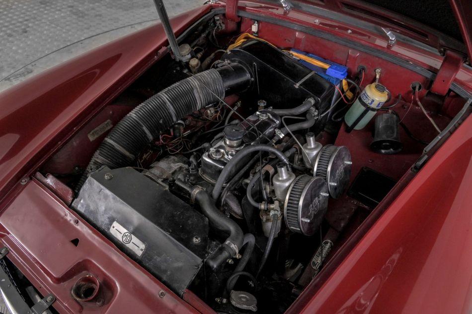 1974 MG Midget MKIII 1275 round wheel arch