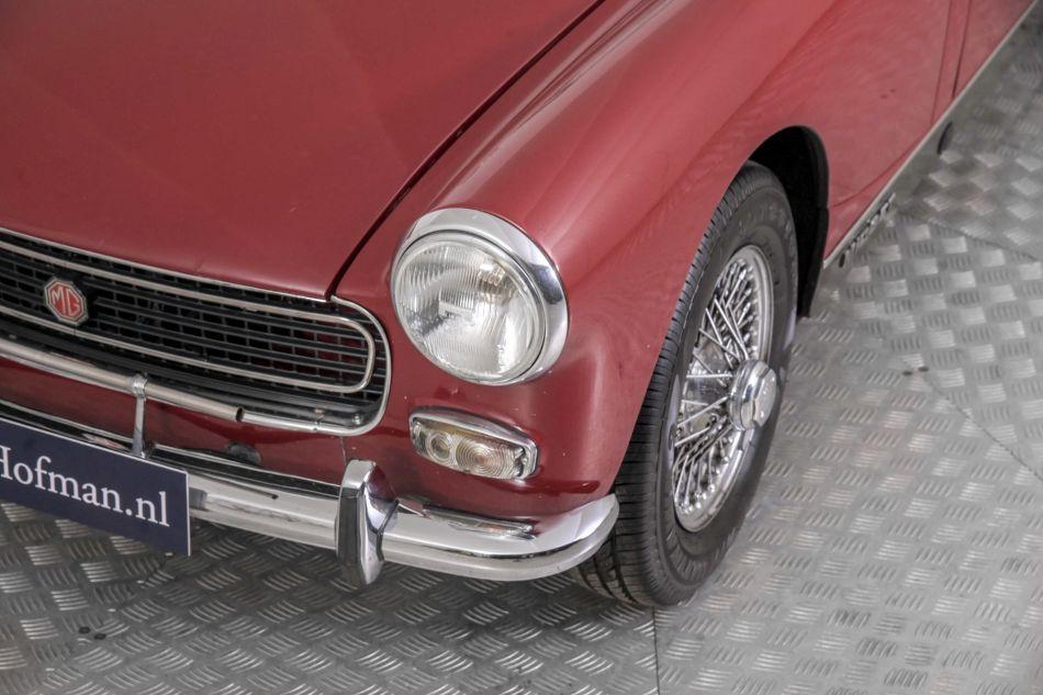 1974 MG Midget MKIII 1275 round wheel arch