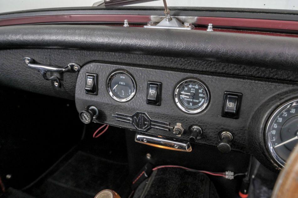 1974 MG Midget MKIII 1275 round wheel arch