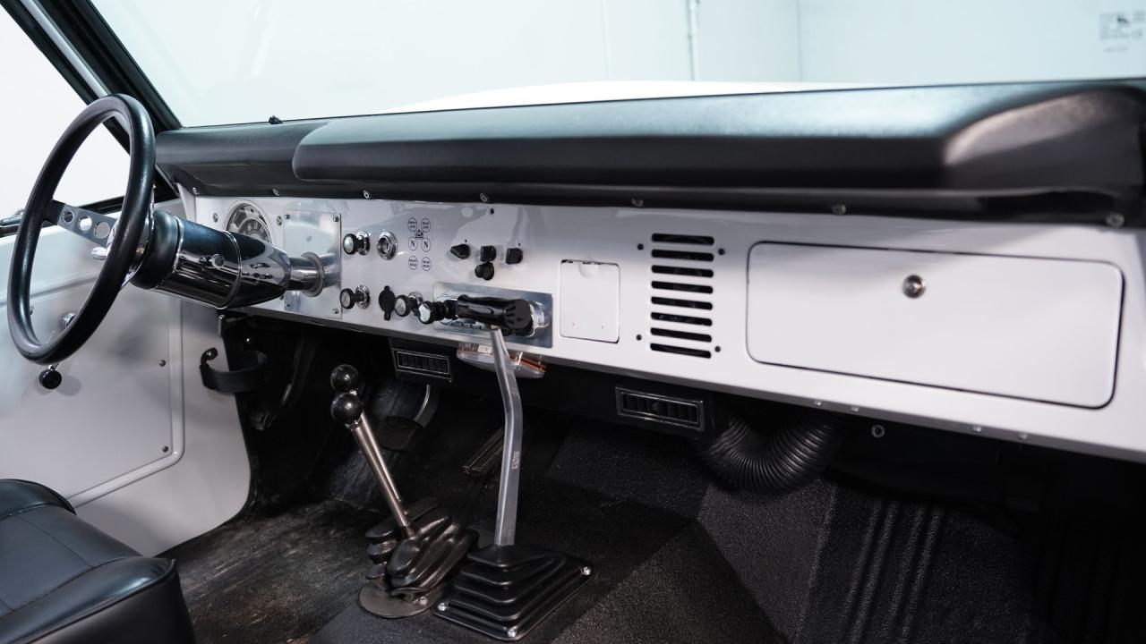 1969 Ford Bronco Half-Cab 4x4