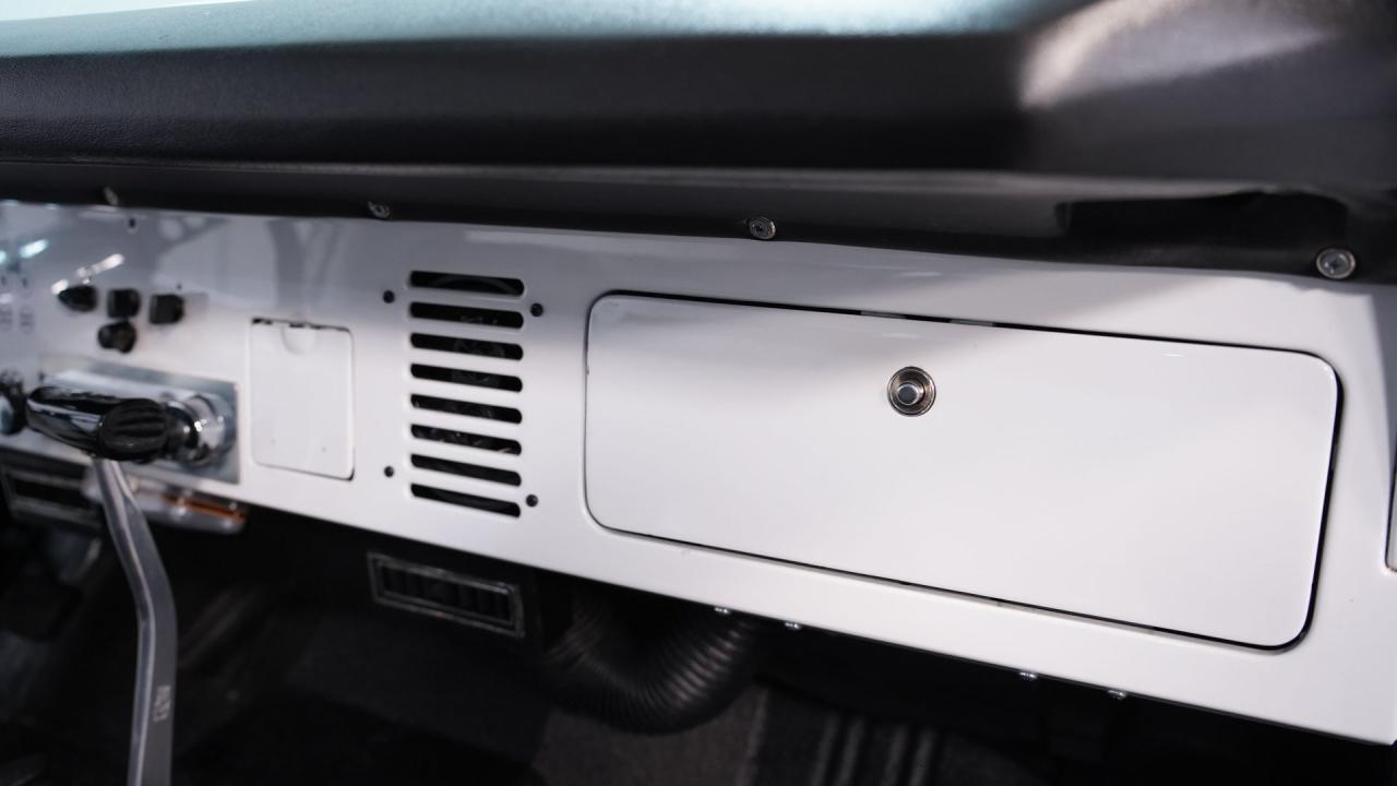 1969 Ford Bronco Half-Cab 4x4