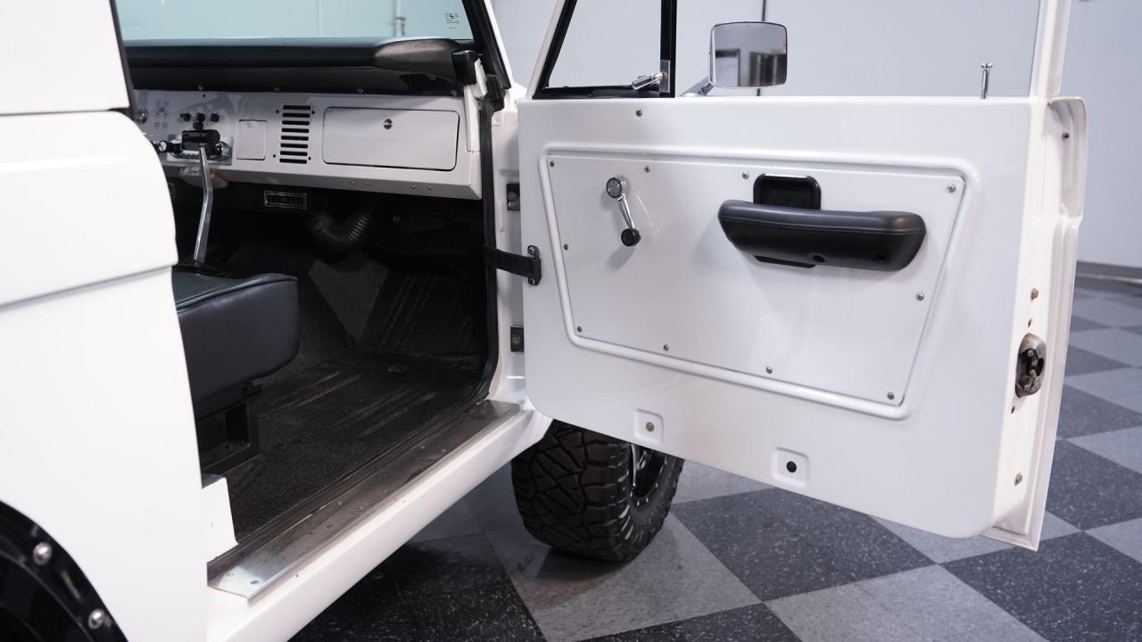 1969 Ford Bronco Half-Cab 4x4