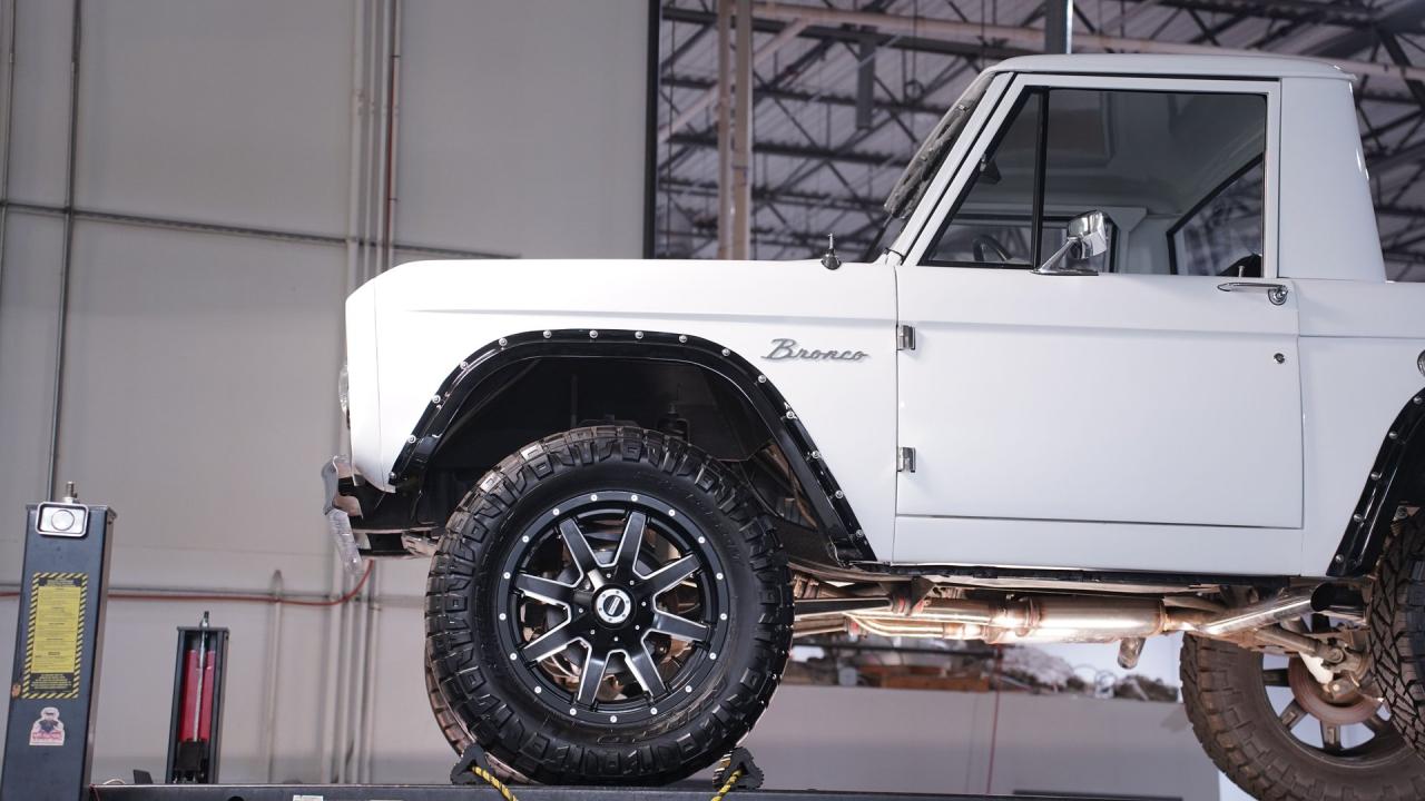 1969 Ford Bronco Half-Cab 4x4