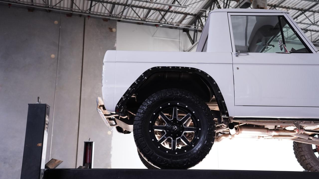 1969 Ford Bronco Half-Cab 4x4