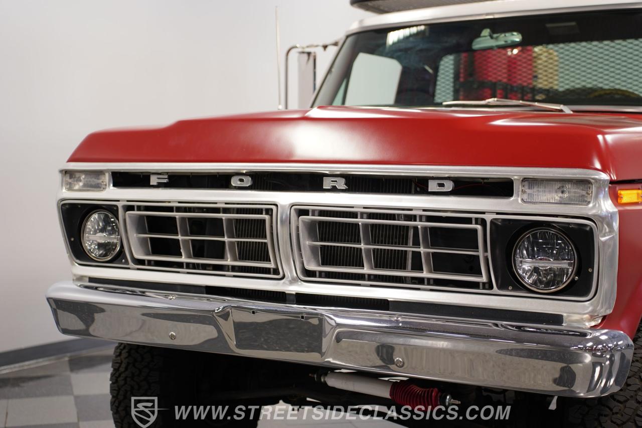 1976 Ford F-100 Custom Cab 4X4