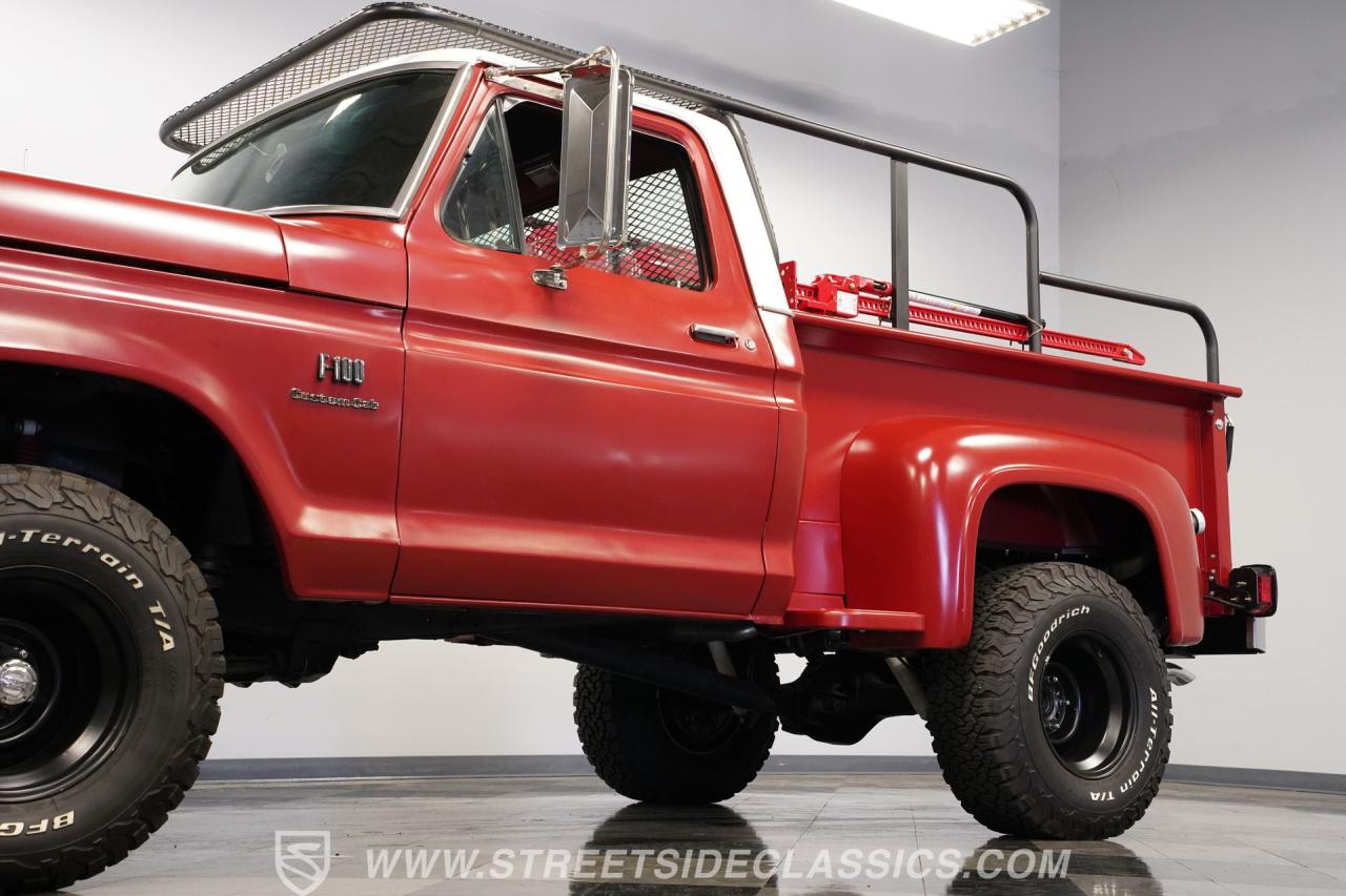 1976 Ford F-100 Custom Cab 4X4
