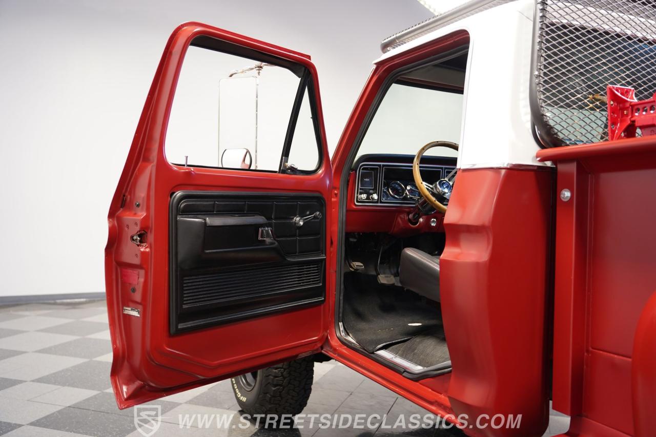 1976 Ford F-100 Custom Cab 4X4