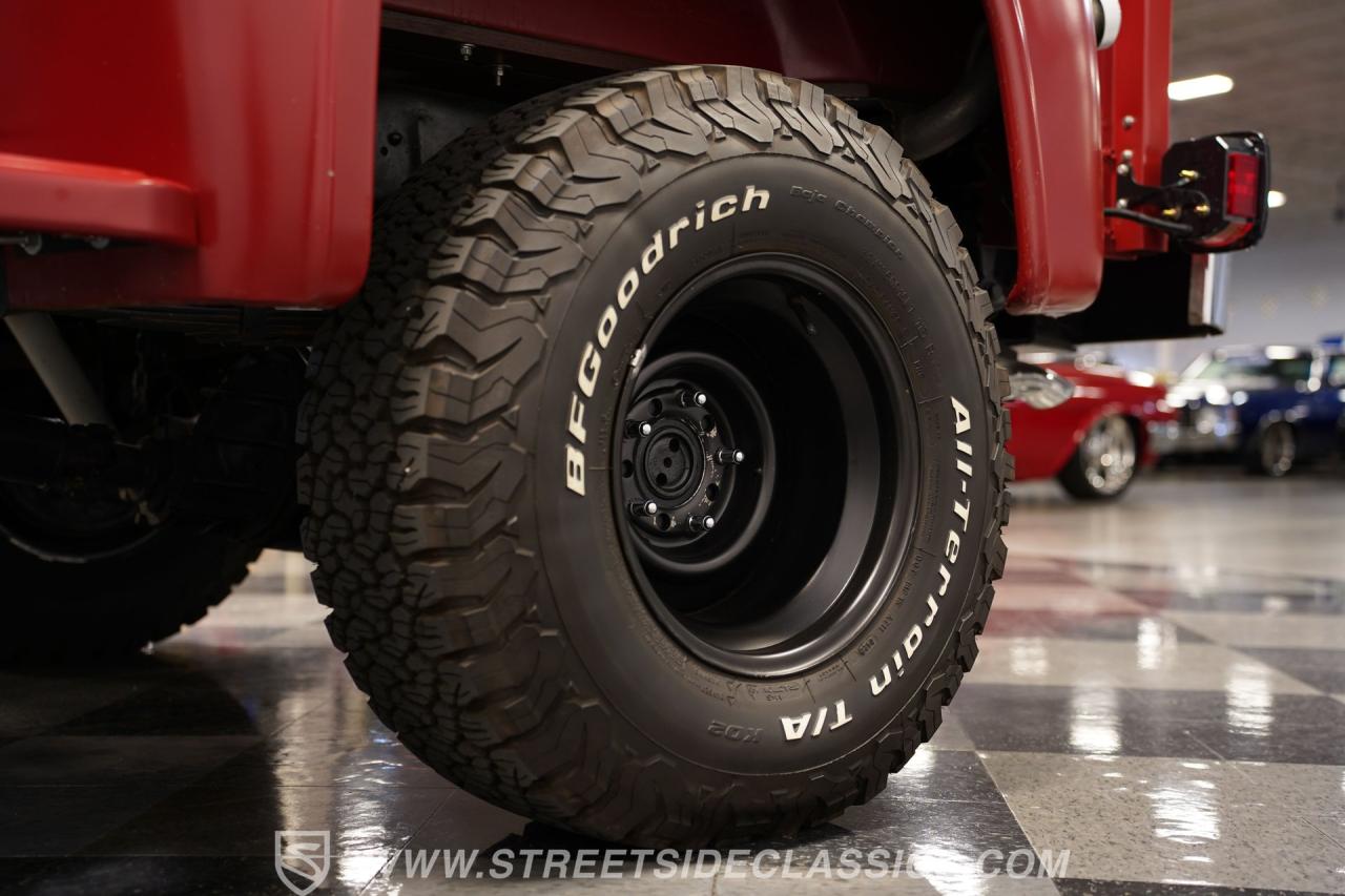 1976 Ford F-100 Custom Cab 4X4