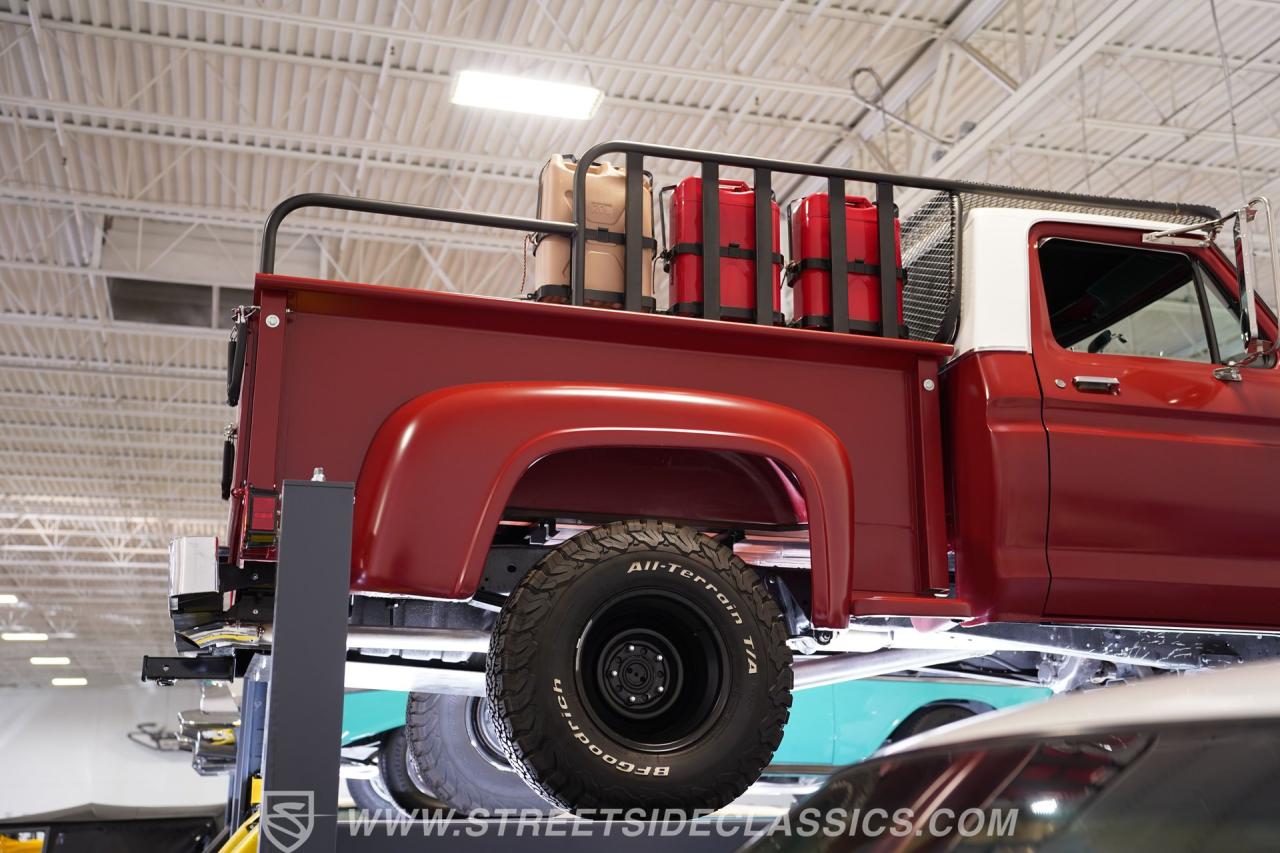 1976 Ford F-100 Custom Cab 4X4