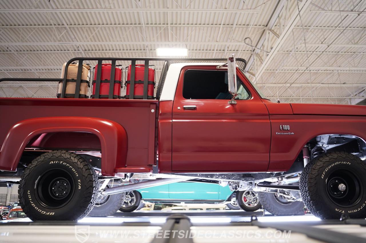 1976 Ford F-100 Custom Cab 4X4