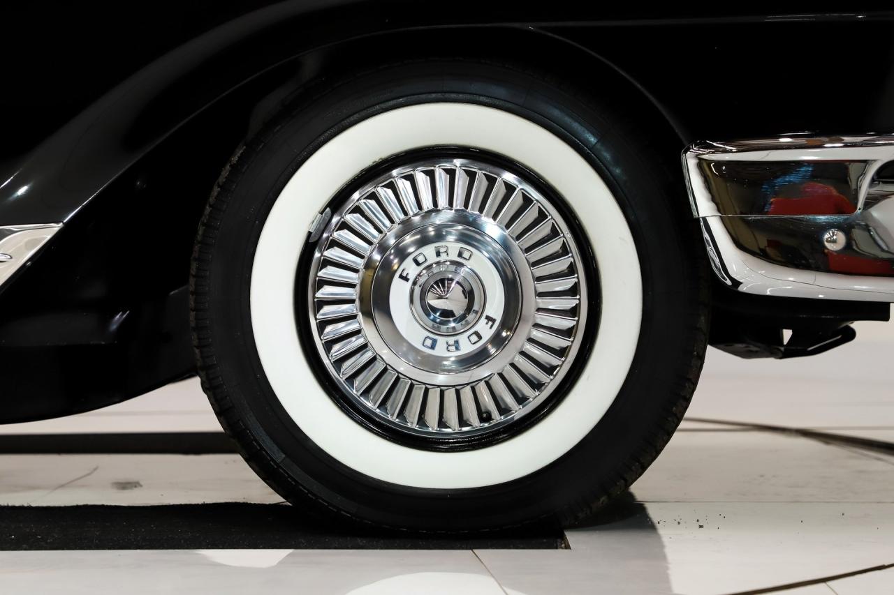 1957 Ford Fairlane 500