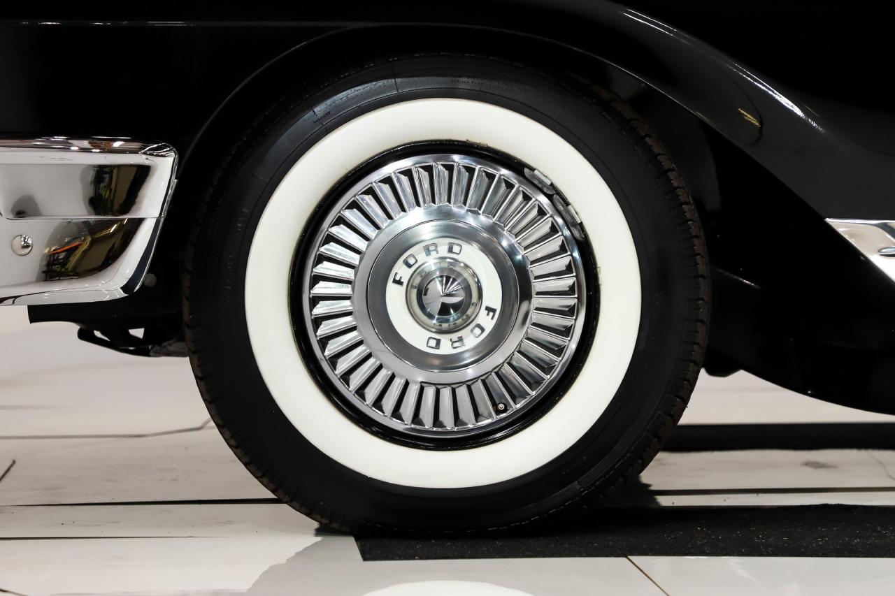 1957 Ford Fairlane 500