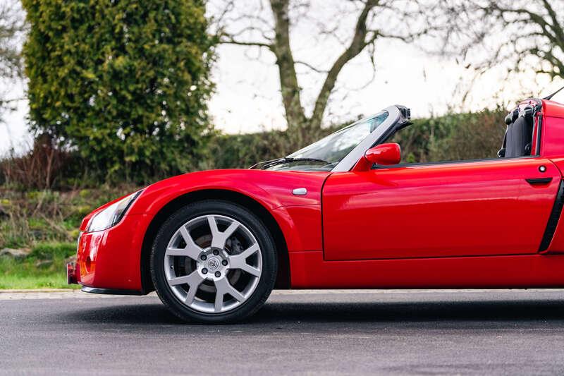 2005 Vauxhall VX220 TURBO