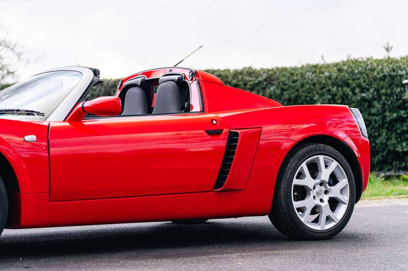 2005 Vauxhall VX220 TURBO