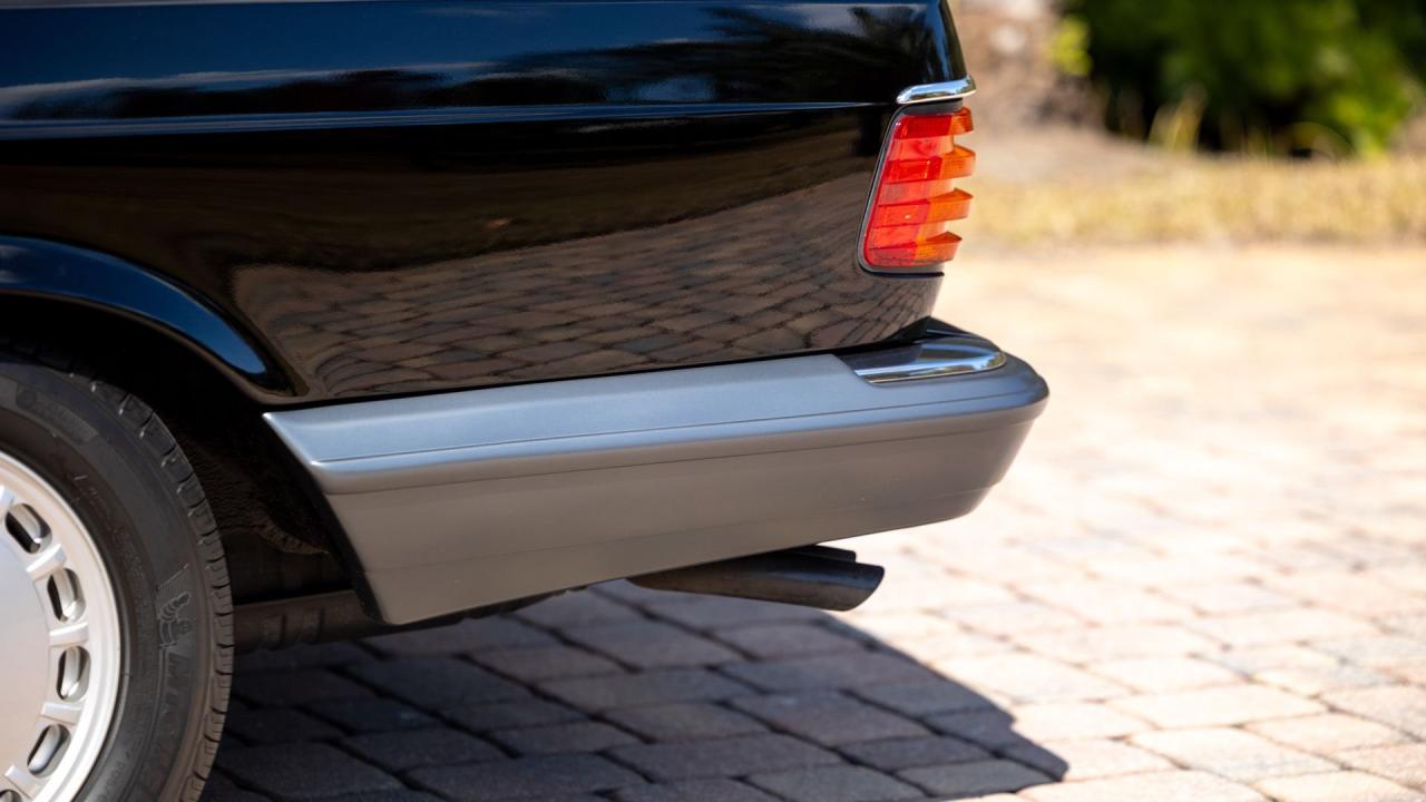 1991 Mercedes - Benz 560 SEC