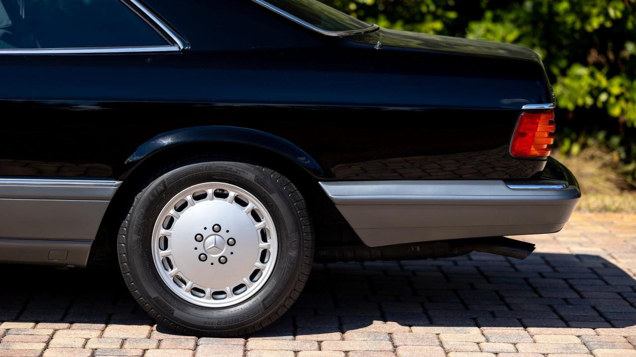 1991 Mercedes - Benz 560 SEC