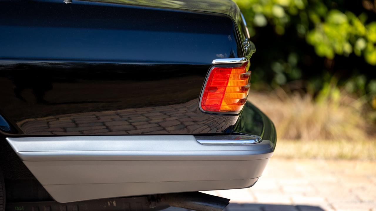 1991 Mercedes - Benz 560 SEC