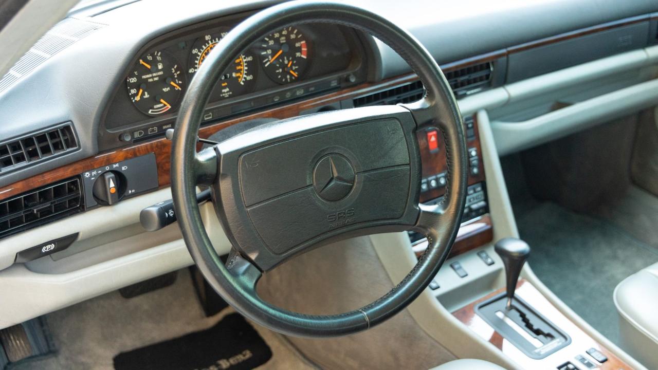1991 Mercedes - Benz 560 SEC