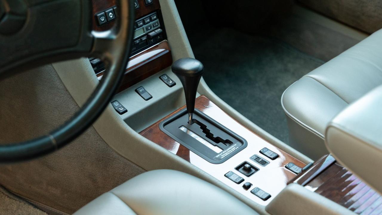 1991 Mercedes - Benz 560 SEC