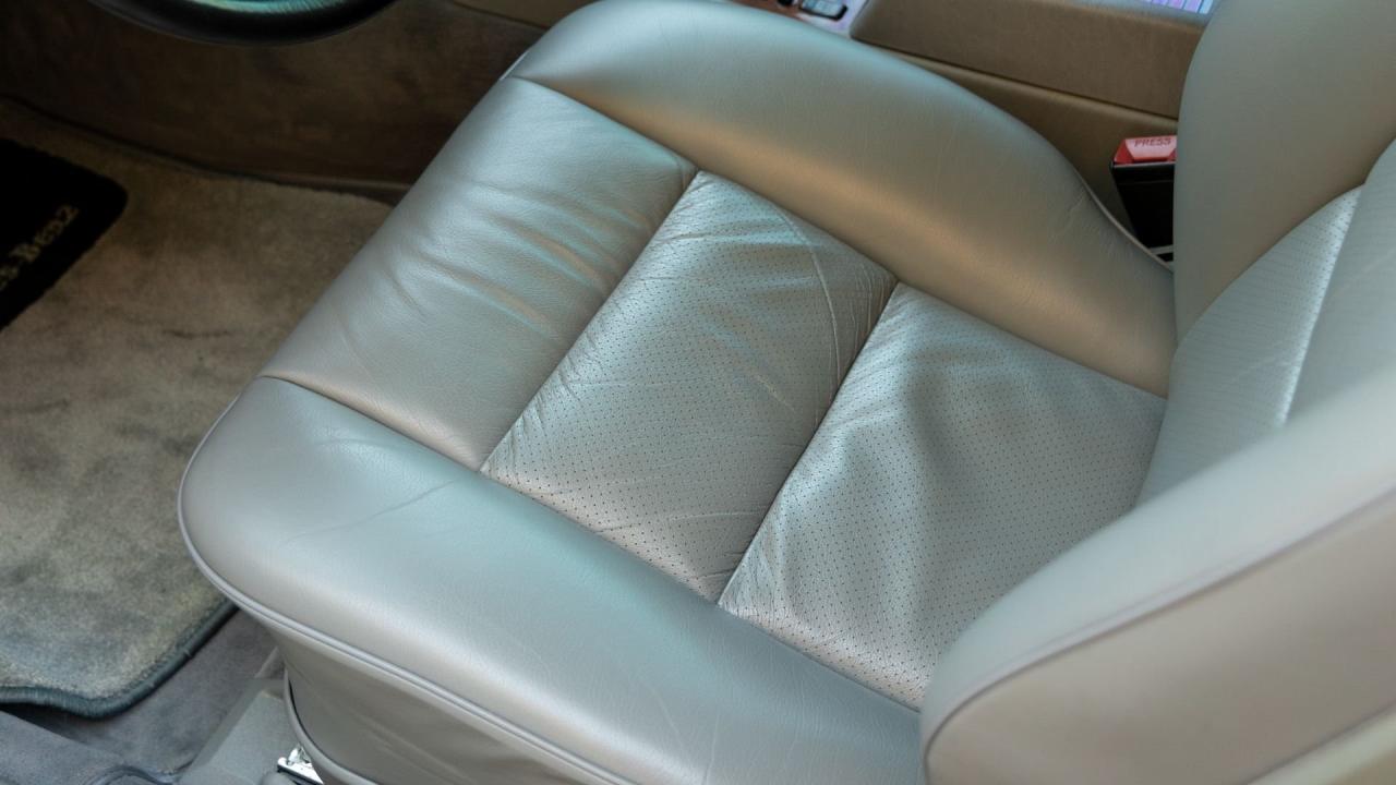 1991 Mercedes - Benz 560 SEC