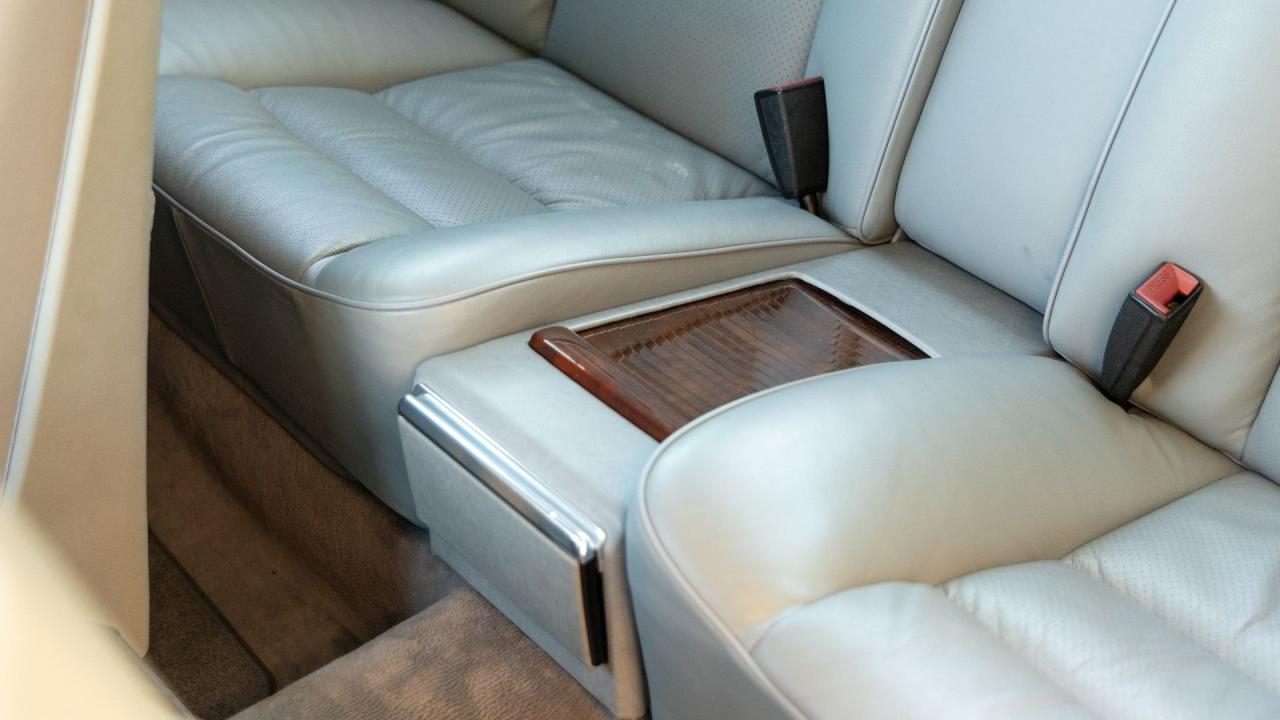 1991 Mercedes - Benz 560 SEC