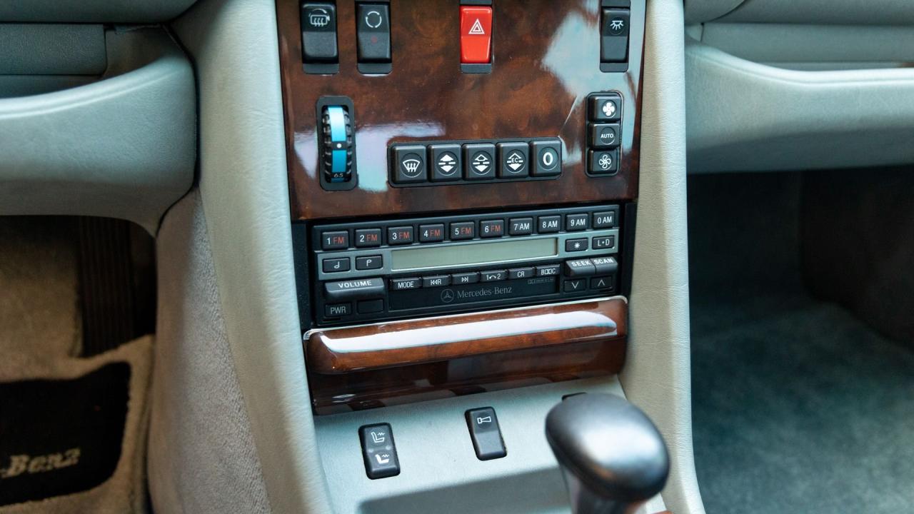 1991 Mercedes - Benz 560 SEC