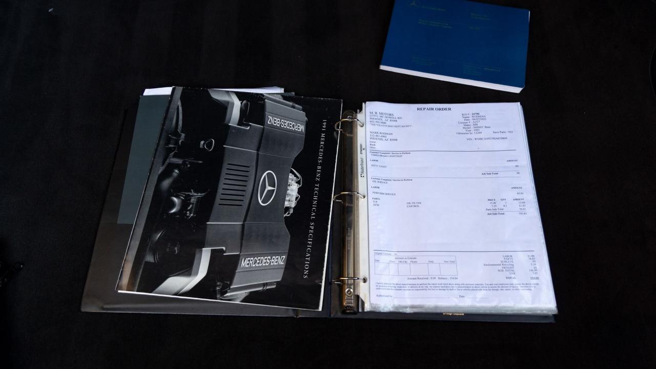 1991 Mercedes - Benz 560 SEC