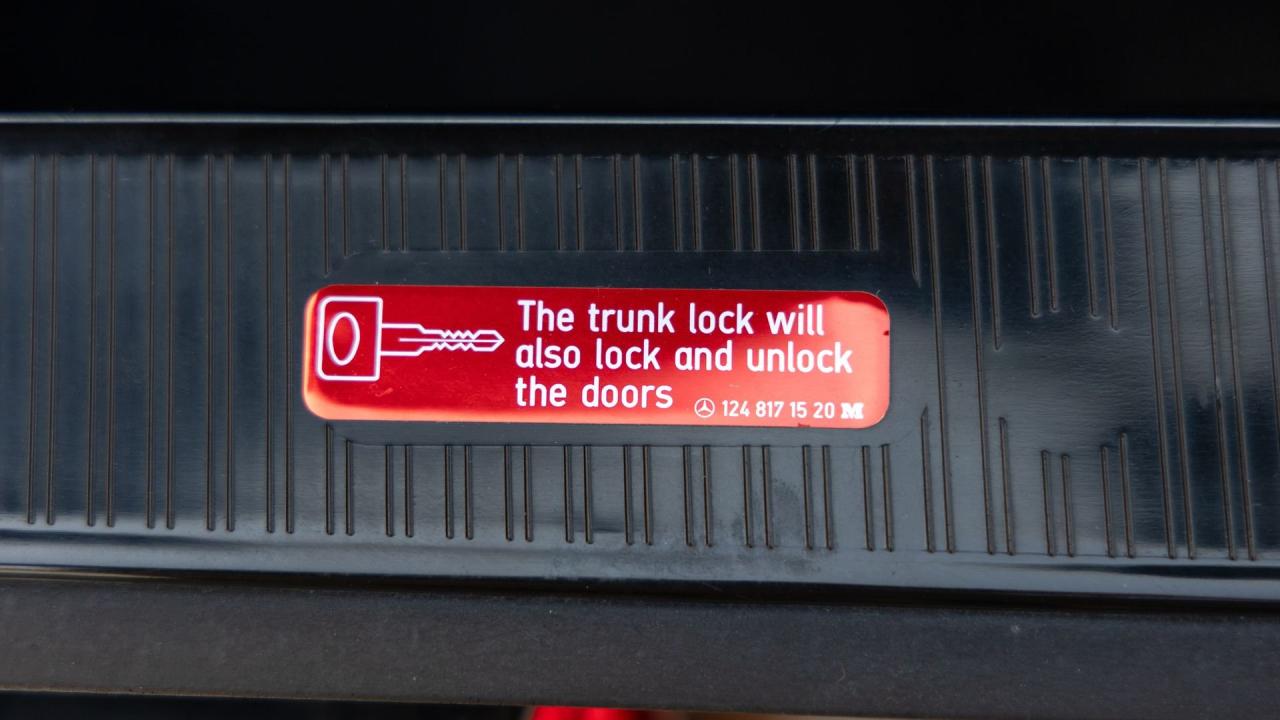 1991 Mercedes - Benz 560 SEC