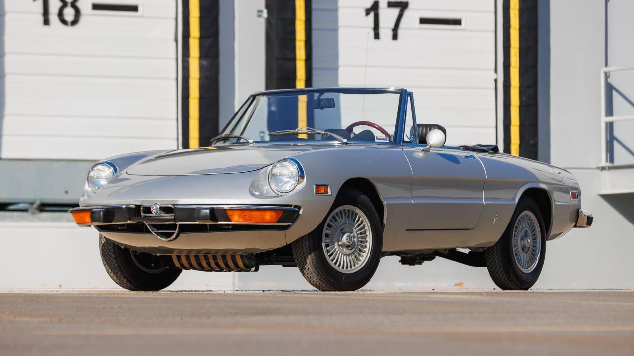 1974 Alfa Romeo 2000 Spider Veloce