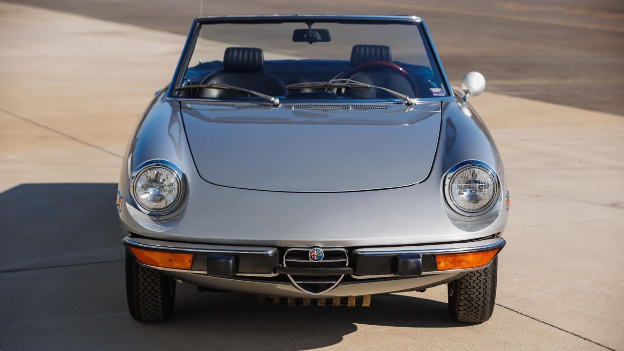 1974 Alfa Romeo 2000 Spider Veloce
