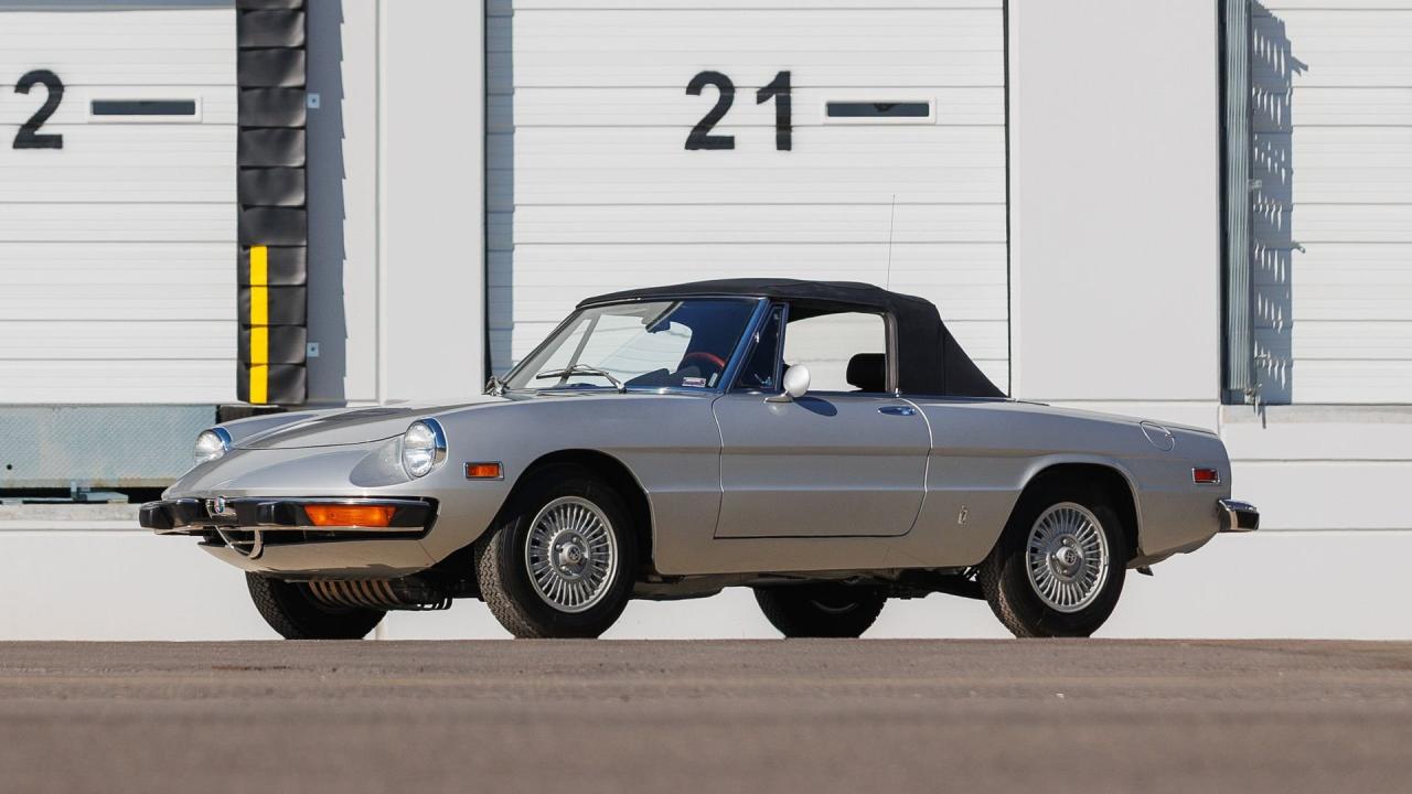 1974 Alfa Romeo 2000 Spider Veloce