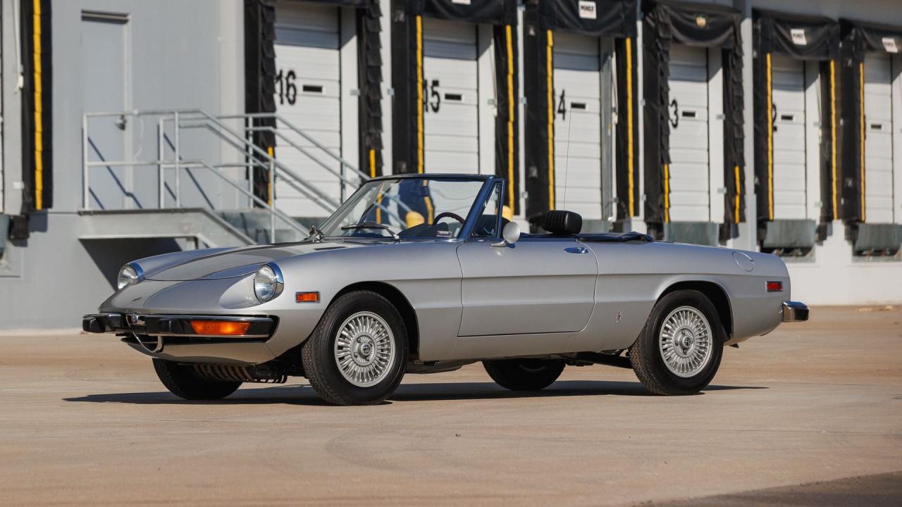 1974 Alfa Romeo 2000 Spider Veloce