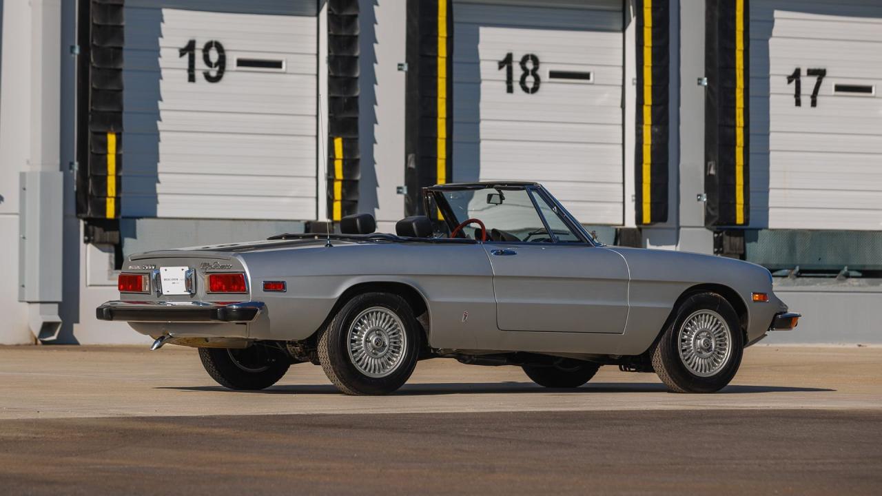 1974 Alfa Romeo 2000 Spider Veloce
