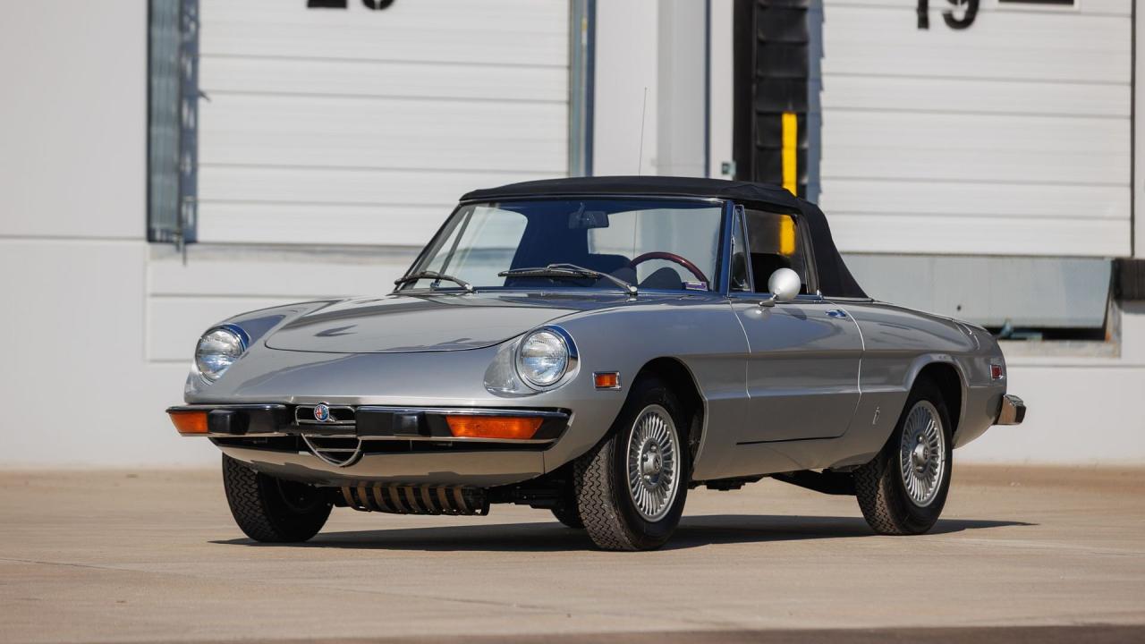 1974 Alfa Romeo 2000 Spider Veloce
