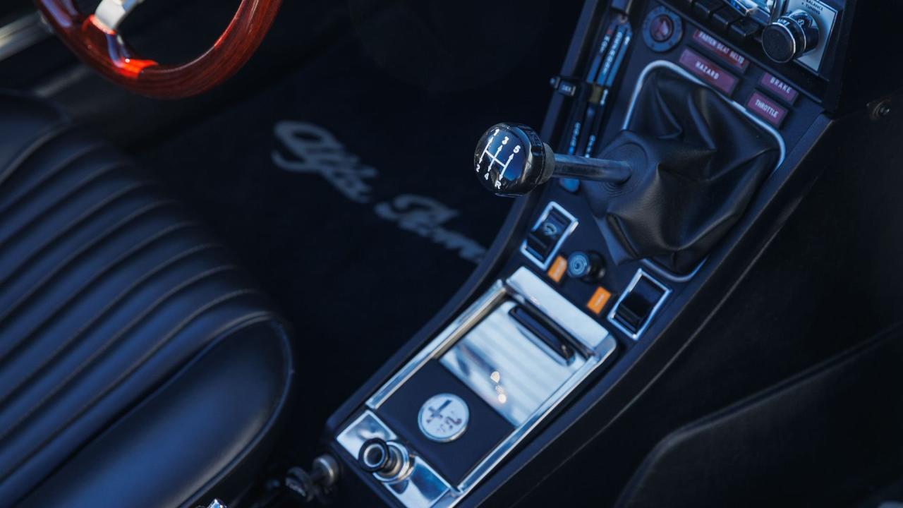 1974 Alfa Romeo 2000 Spider Veloce